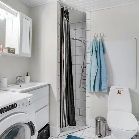 1 Bedroom Beautiful In Dom wakacyjny